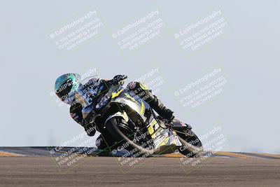 media/Dec-04-2022-CVMA (Sun) [[e38ca9e4fc]]/Race 12 500 Supersport-350 Supersport/